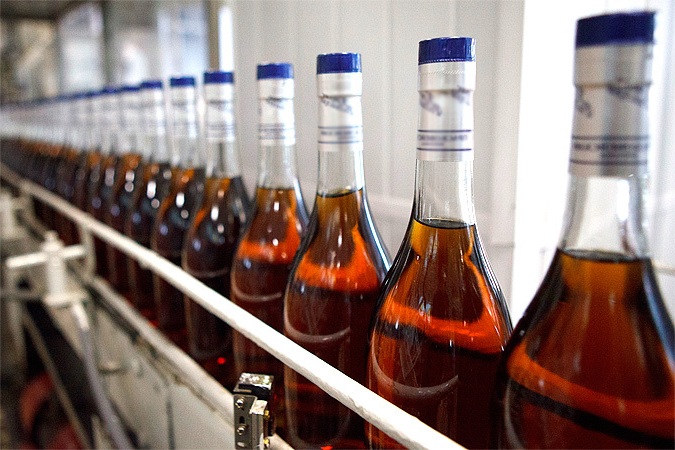 В Молдове сократилось производство шампанского и коньяка